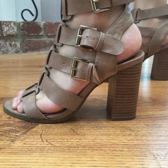 x2b Shoes Buckled Strappy Sandal Heel Poshmark